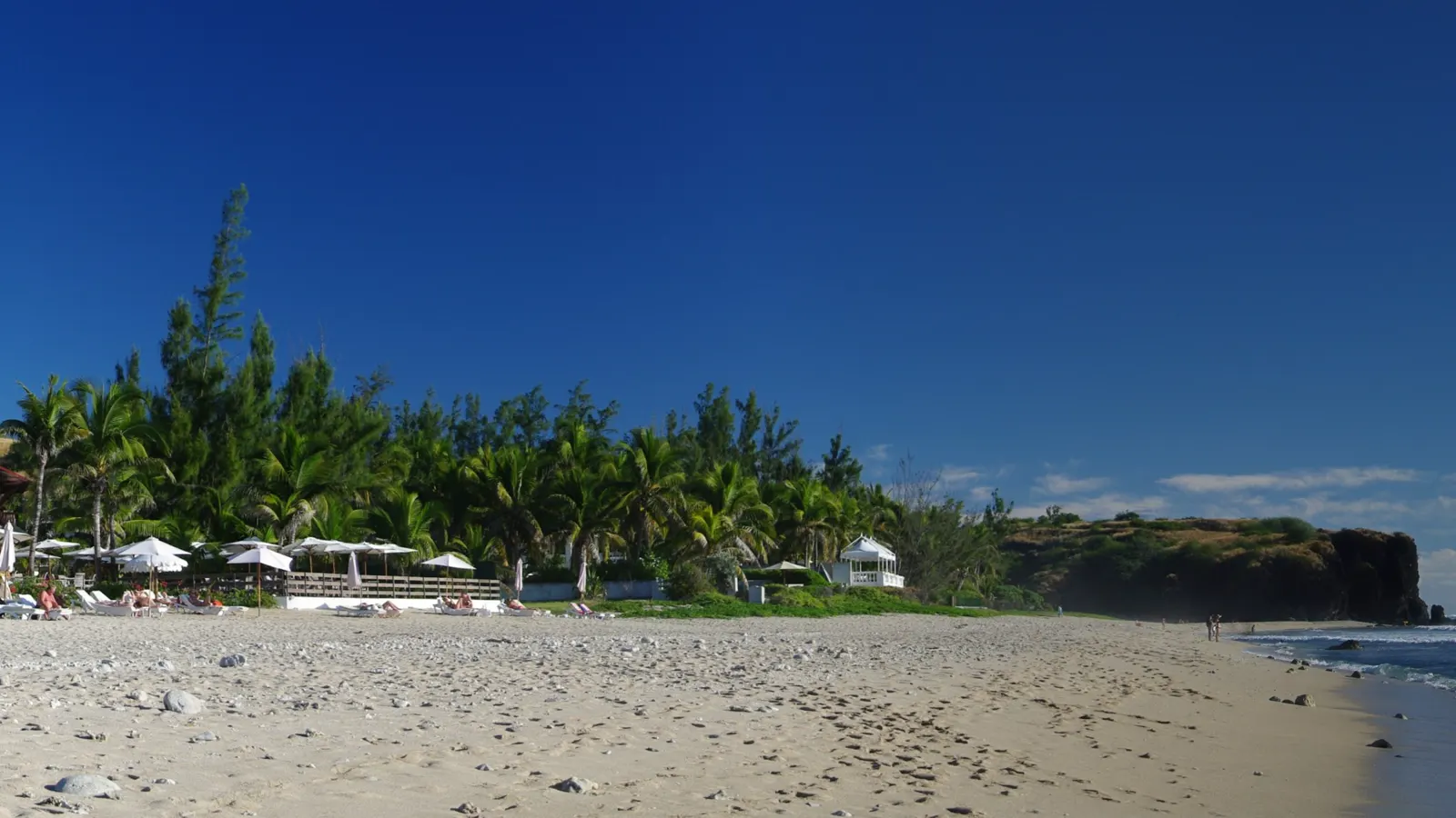 Plage Boucan Canot, Saint-Paul, France - Blue Flag beach