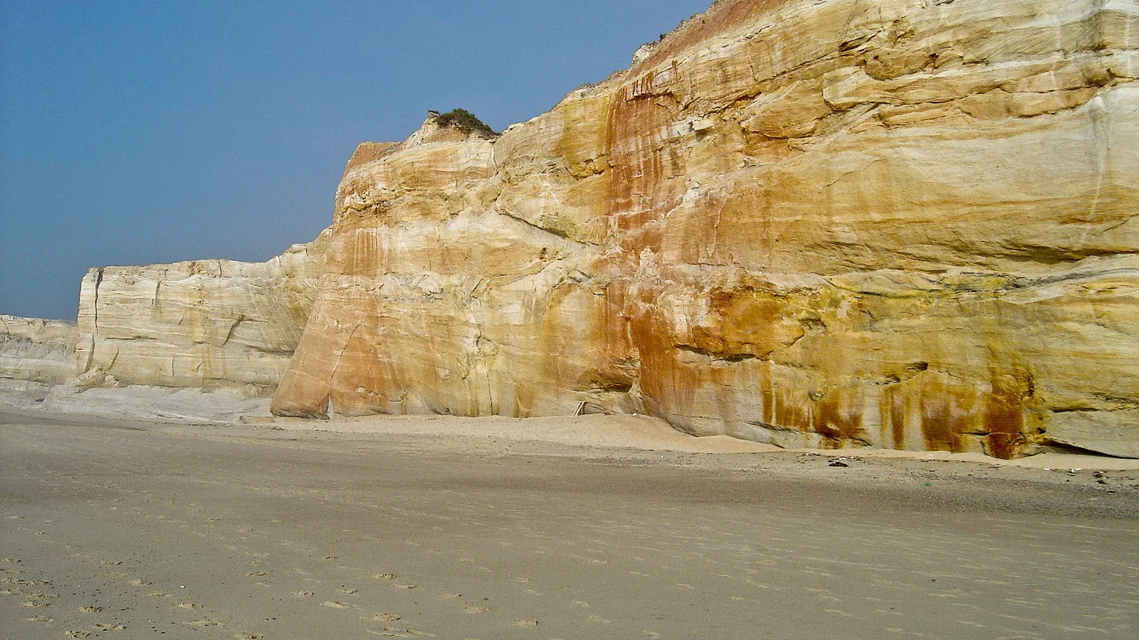 Rei Cortiço, Óbidos, Portugal - Blue Flag beach